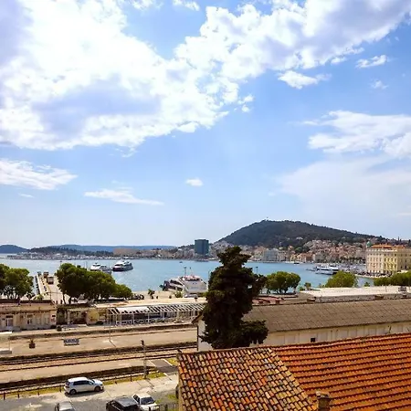 Apartman Olavia Rooftop Terrace & Seaview Split
