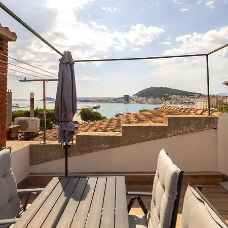 Olavia Rooftop Terrace & Seaview * Split
