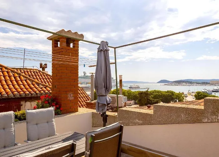 Olavia Rooftop Terrace & Seaview Split