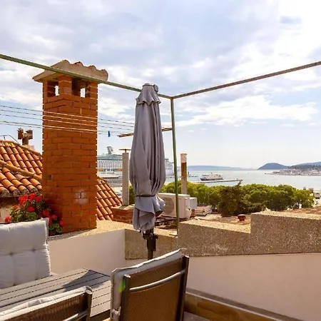 Olavia Rooftop Terrace & Seaview Split